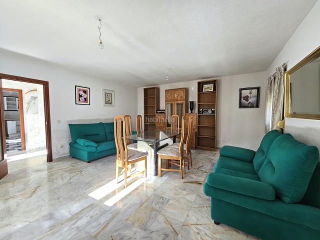 Casa en venta en Navarredondilla. Casa de piedra en San Juan del Molinillo, Valle del Alberche 05120. Casas.