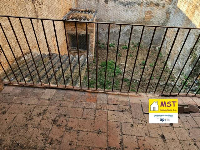 CASA EN VENTA EN NAVÀS