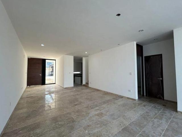 CASA EN VENTA EN NÀVITA RESIDENCIAL ZONA NORTE, MÈRIDA YUCATÀN