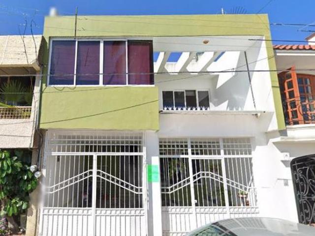 CASA EN VENTA EN NAYARIT TEPIC ESTADIOS