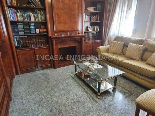 Casa en venta en Nerva