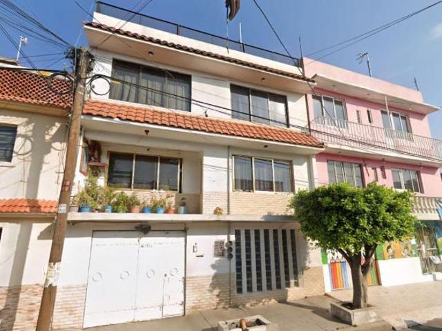 CASA EN VENTA EN NEZAHUALCOYOTL
