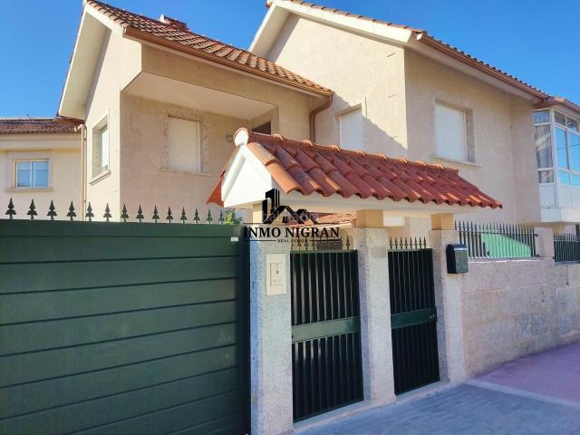 Casa en venta en Nigrán, Panxón. Chalet Independiente Panxón. Casas.