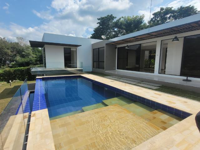 Casa En Venta En Nilo En. V191344