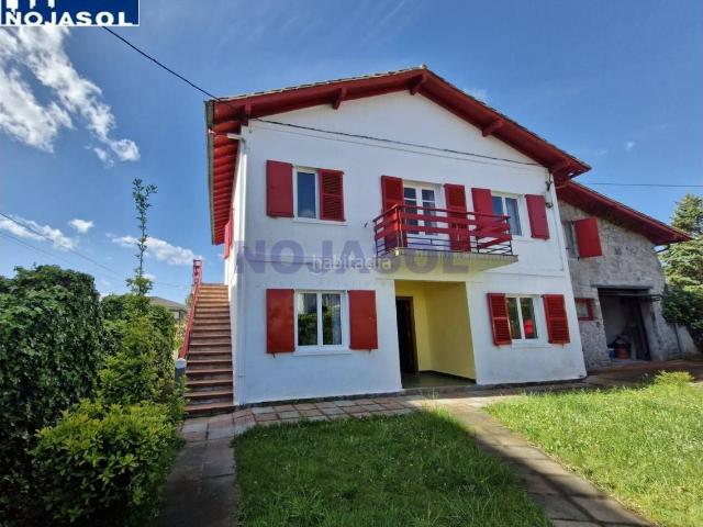 Casa en venta en Noja, Tregadín. REF. 000564 Casa unifamiliar en venta en Trengandín. Casas.
