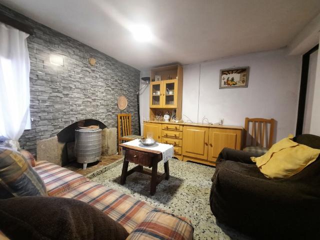 Casa en venta en Nombela. DOS CASAS DE PUEBLO EN NOMBELA. Casas.