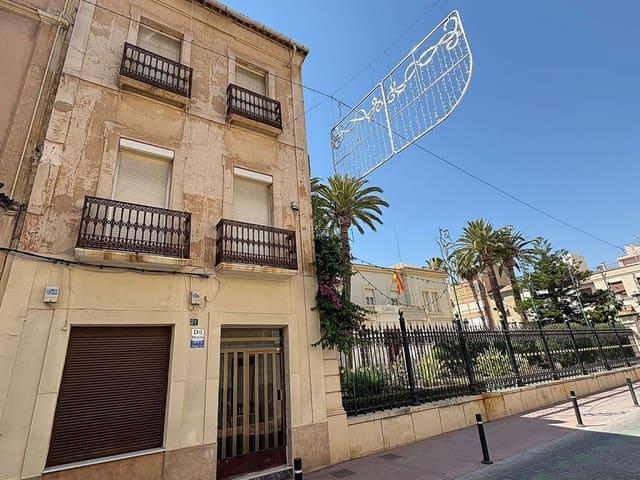 Casa en venta en Novelda, Alicante
