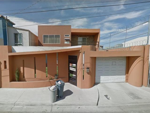 Casa en venta en Otay Constituyentes, Tijuana, Baja California