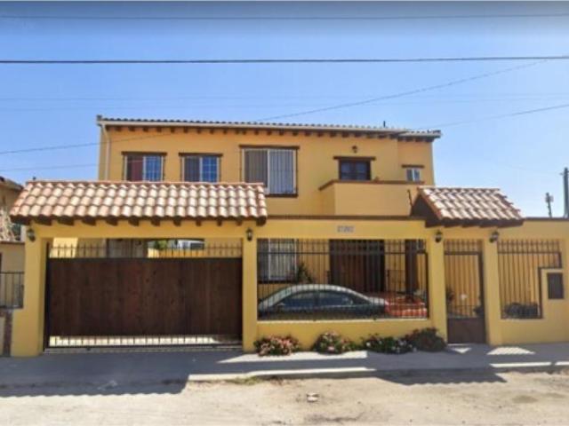 Casa en venta en Otay Constituyentes, Tijuana, Baja California