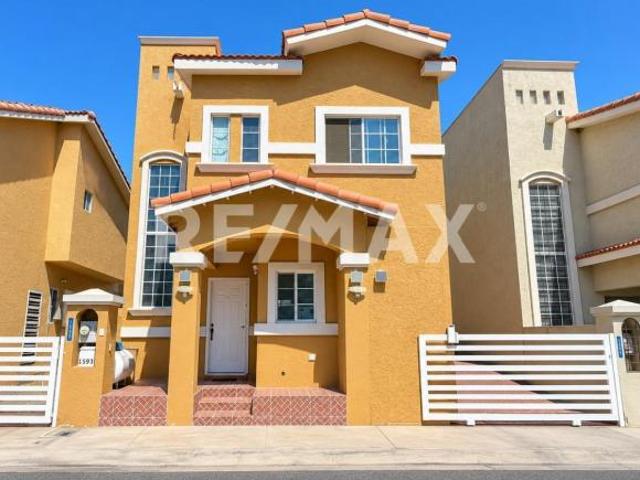 CASA EN VENTA EN OTAY VISTA LAGO, TIJUANA
