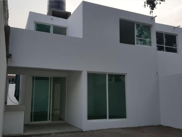 Casa en venta en Otilio Montaño, Cuautla, Morelos