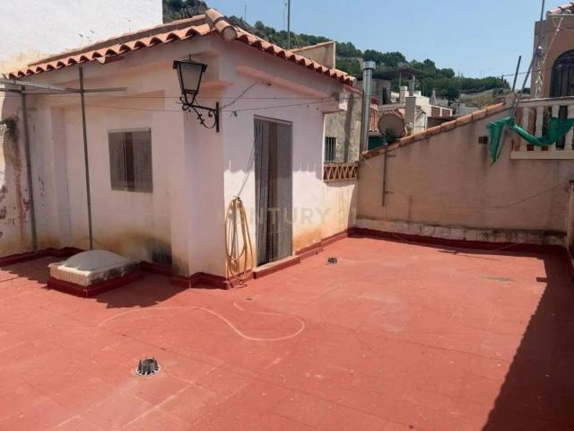 Casa en Venta en Otívar