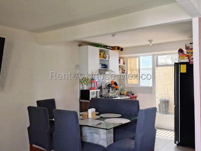 Casa en Venta en Otzolotepec, Valle Imperial AM. 26 1221