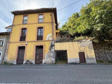 Casa en Venta en Oviedo