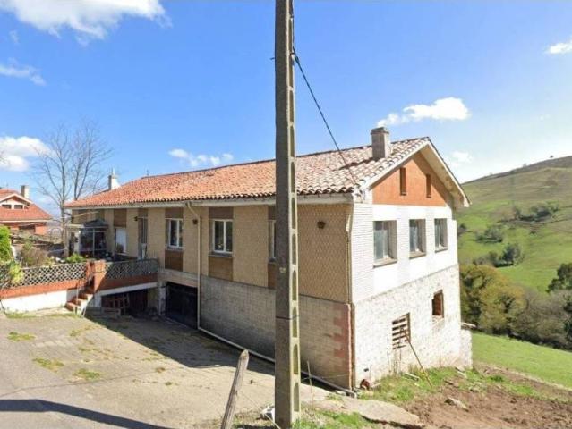 Casa en Venta en Oviedo