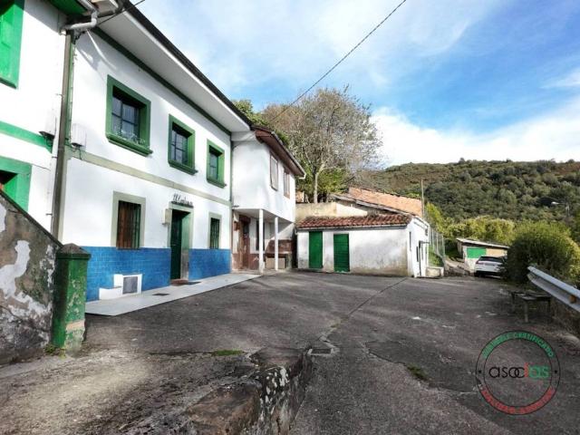 Casa en Venta en Oviedo