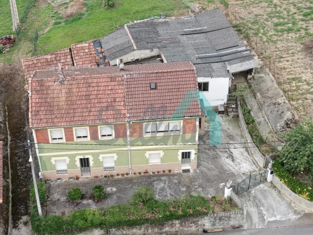 Casa en venta en Oviedo, Parroquias Norte Naranco. Casas.