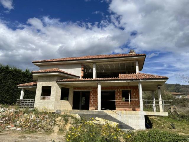 Chalet en venta en Oviedo, San Claudio Trubia Las Caldas. CHALET EN VENTA SEMITERMINADO EN VILLAMAR. Chalets.