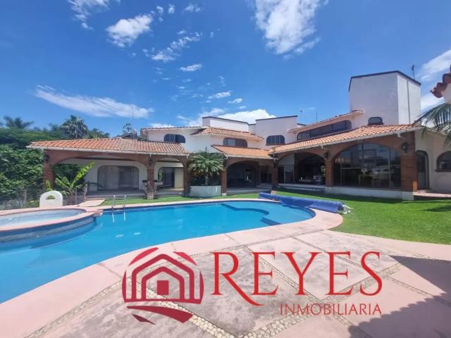 Casa en venta en Oaxtepec centro