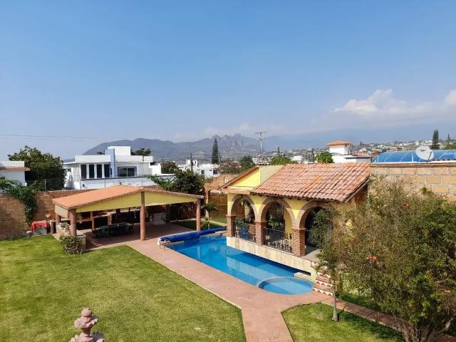 Casa en venta en Oaxtepec Centro, Yautepec, Morelos
