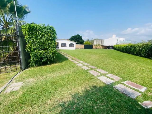 Casa en venta en Oaxtepec Centro, Yautepec, Morelos