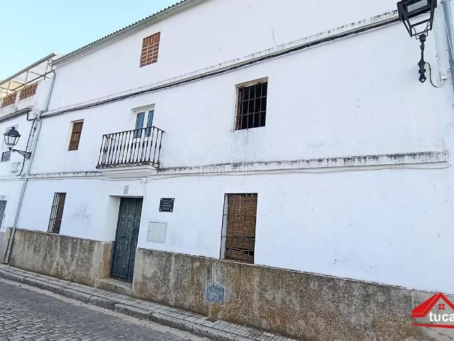 Casa en venta en Obejo. DALE FORMA AL HOGAR DE TUS SUEÑOS Casa con 6 dormitorios, cochera y corral en Obejo. Casas.