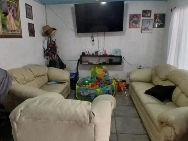 Casa en Venta en Oblatos Hacienda Santiago 3709