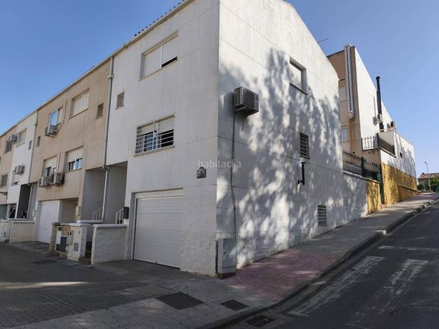Casa en venta en Ogíjares. Vivienda Unifamiliar en la zona de Loma Linda. Casas.