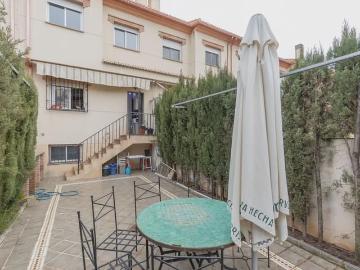 Casa en venta en Ogíjares, Granada