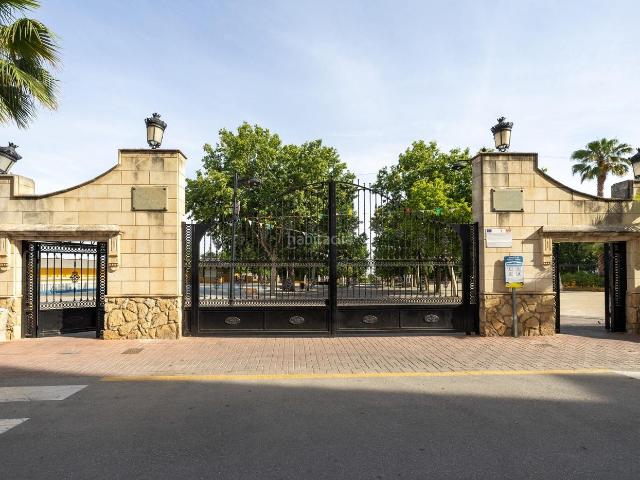 Casa en venta en Ogíjares. SE VENDE EXCLUSIVA FINCA CON 30.000 m² DE SUELO URBANIZABLE EN OGÍJARES GRANADA VIVIENDA, PISCINA Y GRAN POTENCIAL DE INVERSIÓ. Casas.