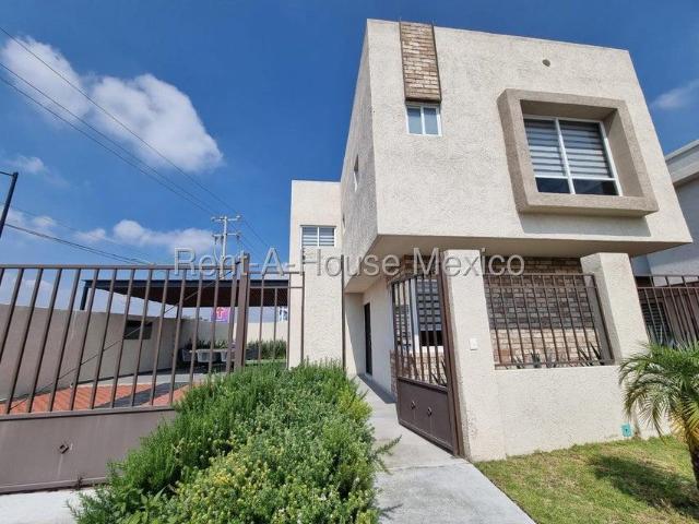 Casa en Venta en Ojo de Agua, Tecamac JL 26 603