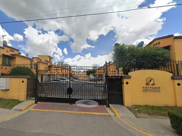 Casa en venta en Ojo de Agua, Tecámac, México