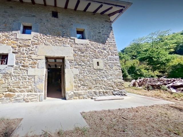 Casa en venta en Okondo. Casas.