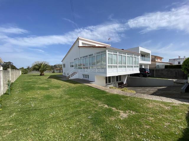 Casa en venta en Oleiros, Mera Serantes. UNA CASA FRENTE AL ATLÁNTICO. DOS VIVIENDAS. MERA. Casas.