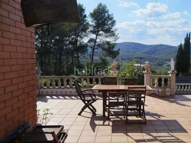 Casa en venta en Olesa de Bonesvalls. Amplia casa unifamiliar en Olesa de Bonesvalls a 5 minutos del centro. Casas Olesa de.
