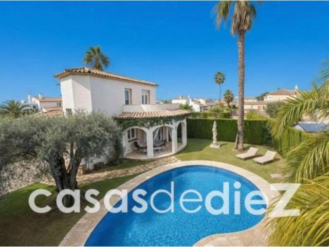 Casa en Venta en Oliva