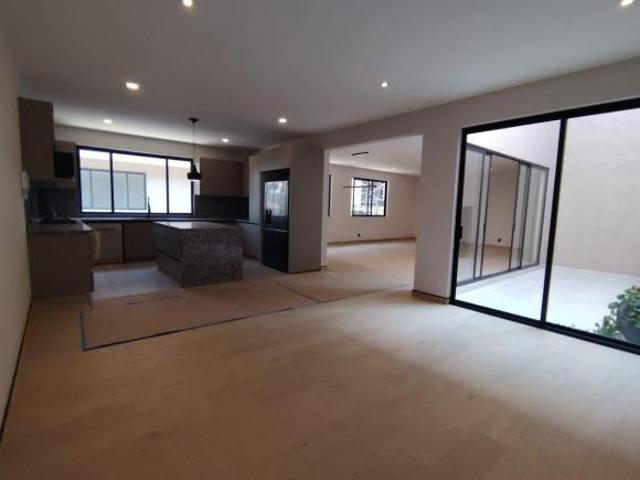 CASA EN VENTA EN OLIVAR DE LOS PADRES