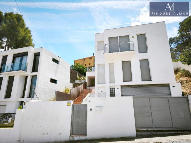 Casa en venta en Olivella. Casa en Venta en Colines en calle Mas Sabatat. Casas.