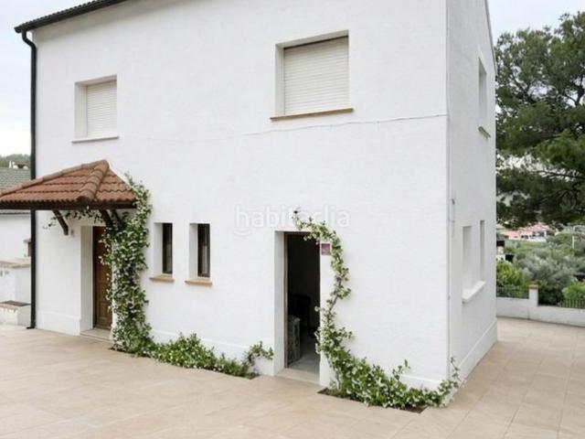 Casa pareada en venta en Olivella. Casa apareada ideal para familias en Mas Milà. Casas pareadas.