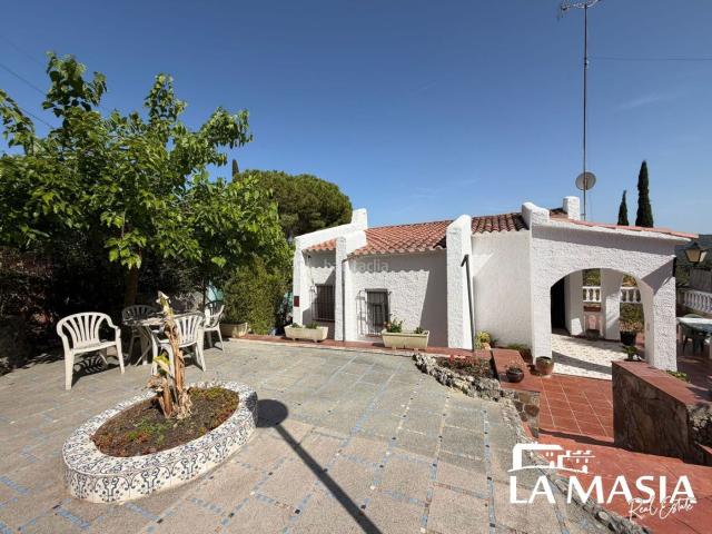 Casa en venta en Olivella. Preciosa vivienda. Casas.
