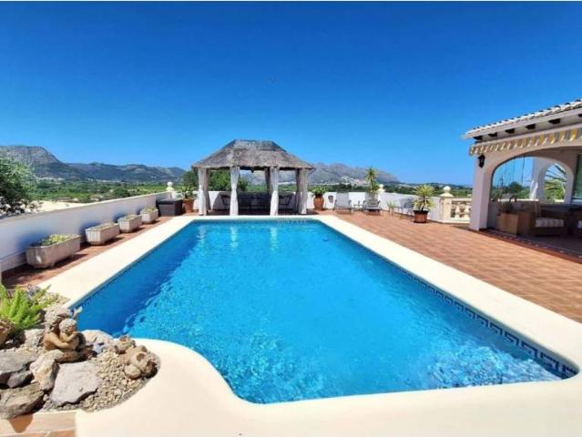 Casa en Venta en Orba