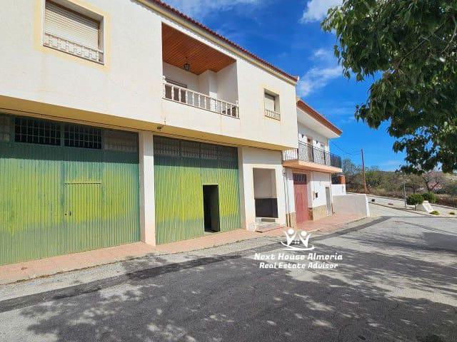 Casa en venta en Oria, Almería