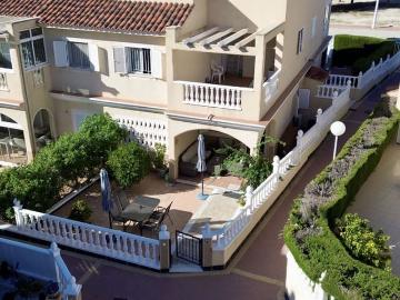 Casa en venta en Urbanización la Zenia II - Aire acondicionado