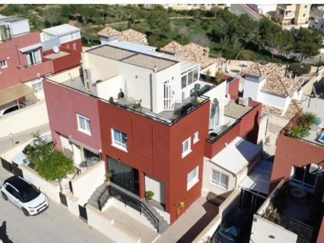 Casa en Venta en Orihuela Costa, Alicante