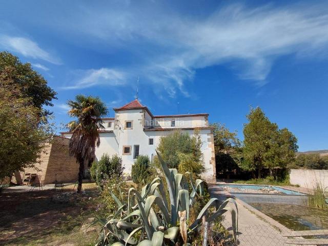 Casa en venta en Os de Balaguer. TORRE DEL CARLÀ, UNA JOYA HISTÓRICA DEL SIGLO XVIII EN EL CORAZÓN DE LA NOGUERA. Casas Os de.