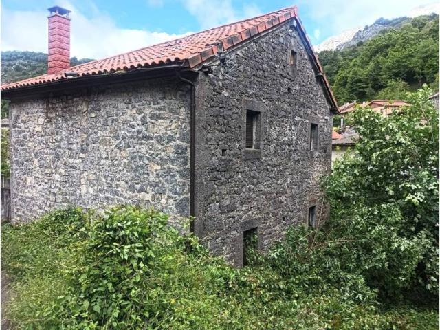 Casa en Venta en Oseja de Sajambre