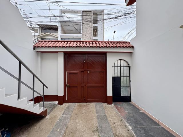 Casa en venta en Ate a S/911,000