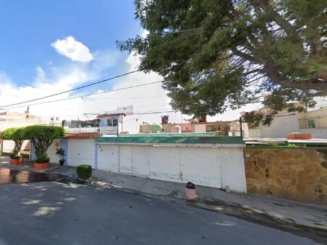 Casa en Venta en Atlanta, Cuautitlán Izcalli, México. RECUPERACIÓN INMOBILIARIA