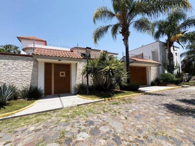 Casa en Venta en Atlixco, con más de 1,000m2 de Terreno