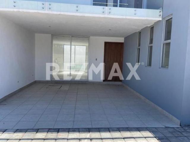 CASA EN VENTA EN ATLIXCO EN EL FRACCIONAMIENTO SANTA ELENA RESIDENCIAL 4